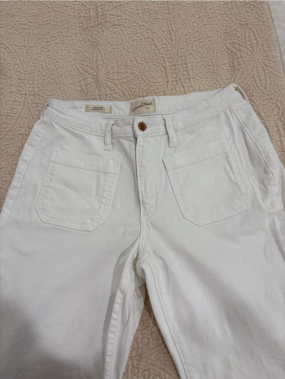 Universal Thread White High-Rise Women's Jeans